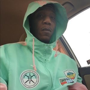 Meet your Posher, Steve